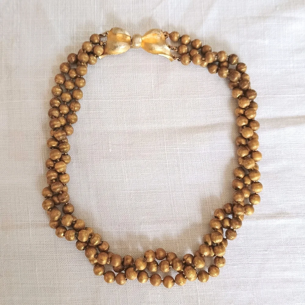 Vintage Gold Tone Metal Twist 3 Row Beaded Ball Necklace Bow Clasp Heavy
